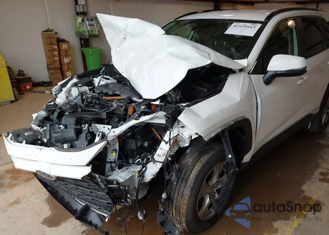 2024 Toyota Rav4 Hybrid Xle z USA, uszkodzony, nr VIN JTMRWRFV7RD244456